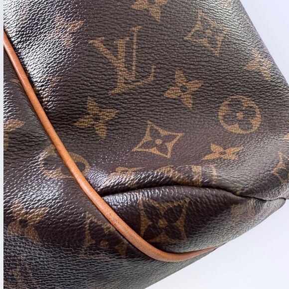 Louis Vuitton Monogram Totally PM Shoulder Bag - Picture 8 of 15